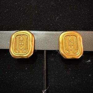 Vintage Carolee Etruscan Egyptian Couture Gold Square Clip-On Earrings - Marked